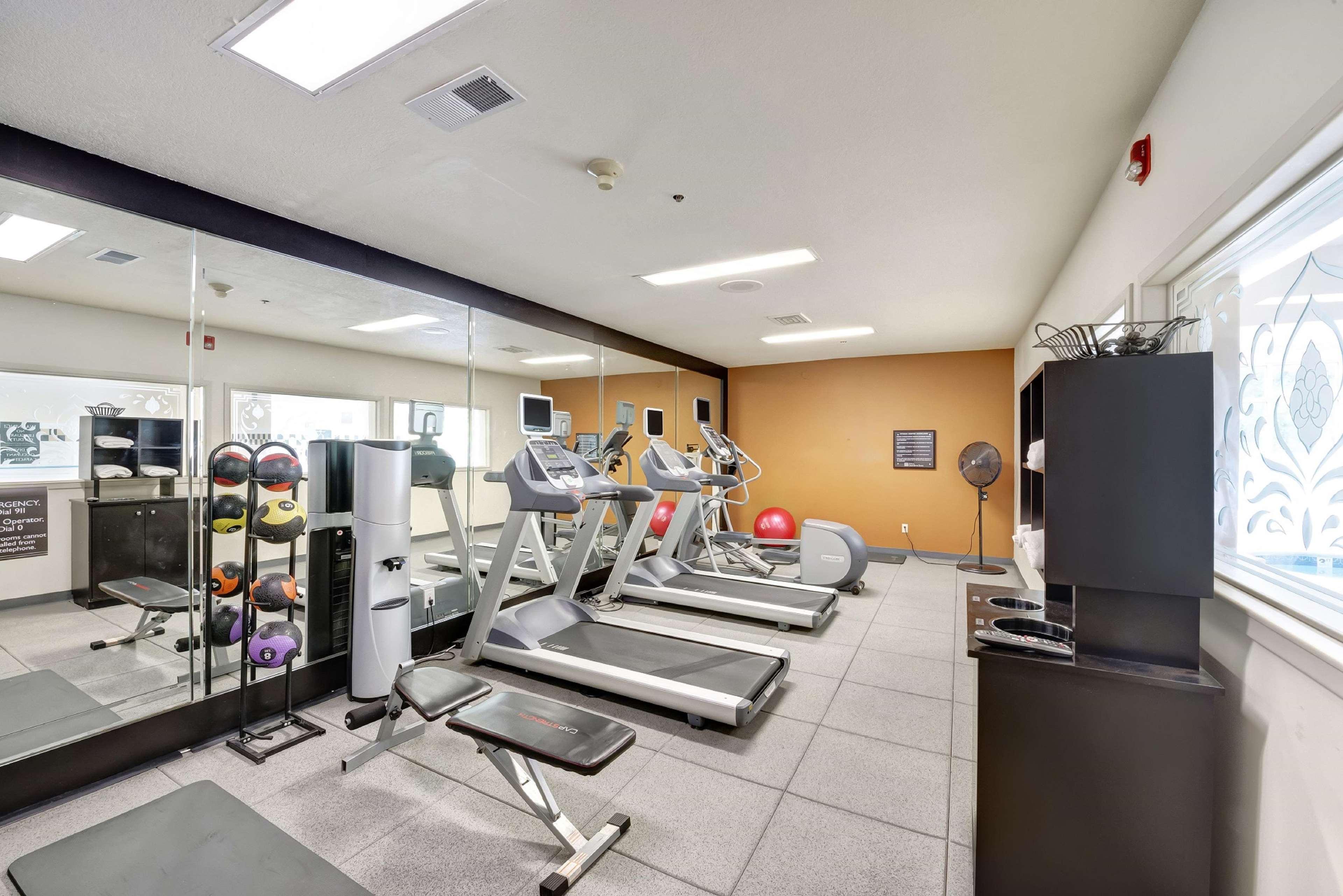 Hilton Garden Inn Portland Airport Extérieur photo