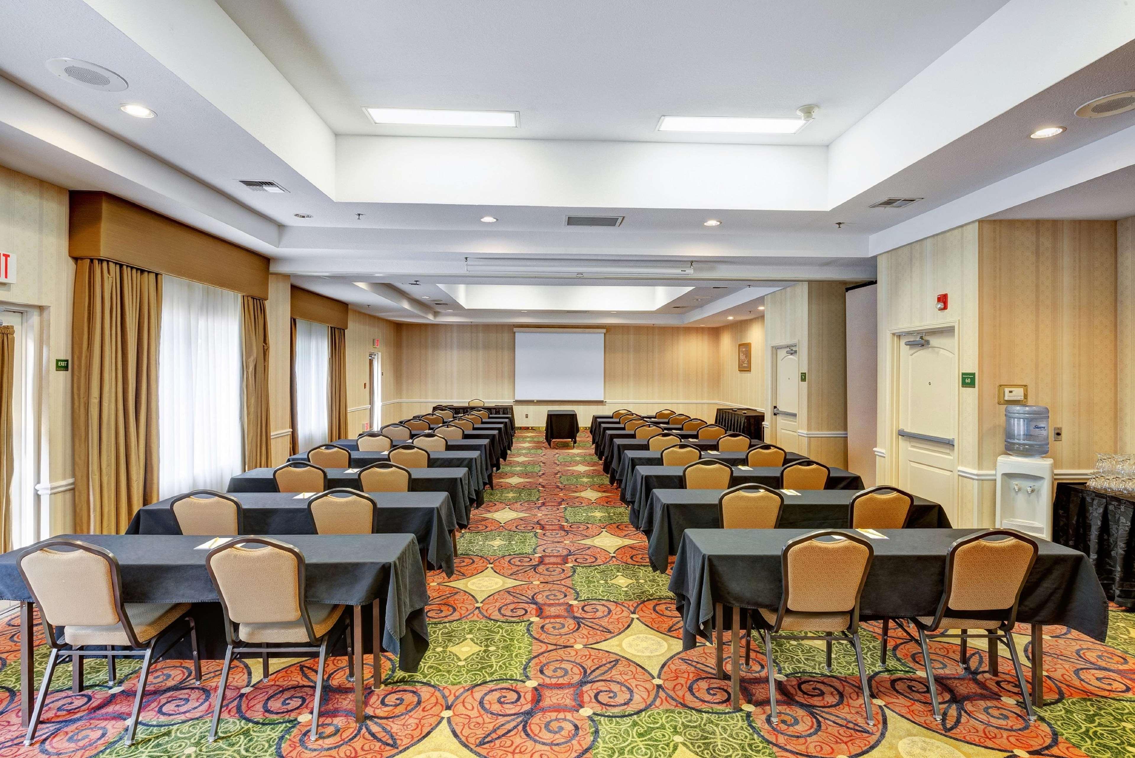 Hilton Garden Inn Portland Airport Extérieur photo