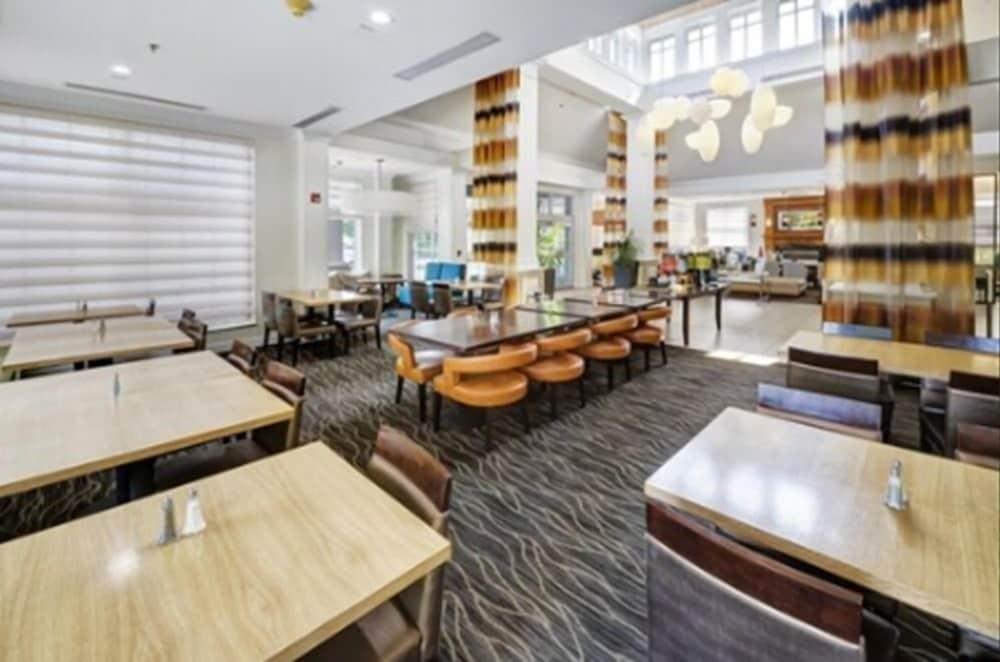 Hilton Garden Inn Portland Airport Extérieur photo